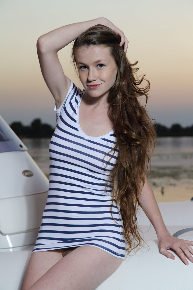 Людмила, 33 года, 0 размер груди